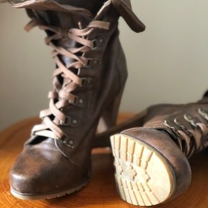 Ankle boots